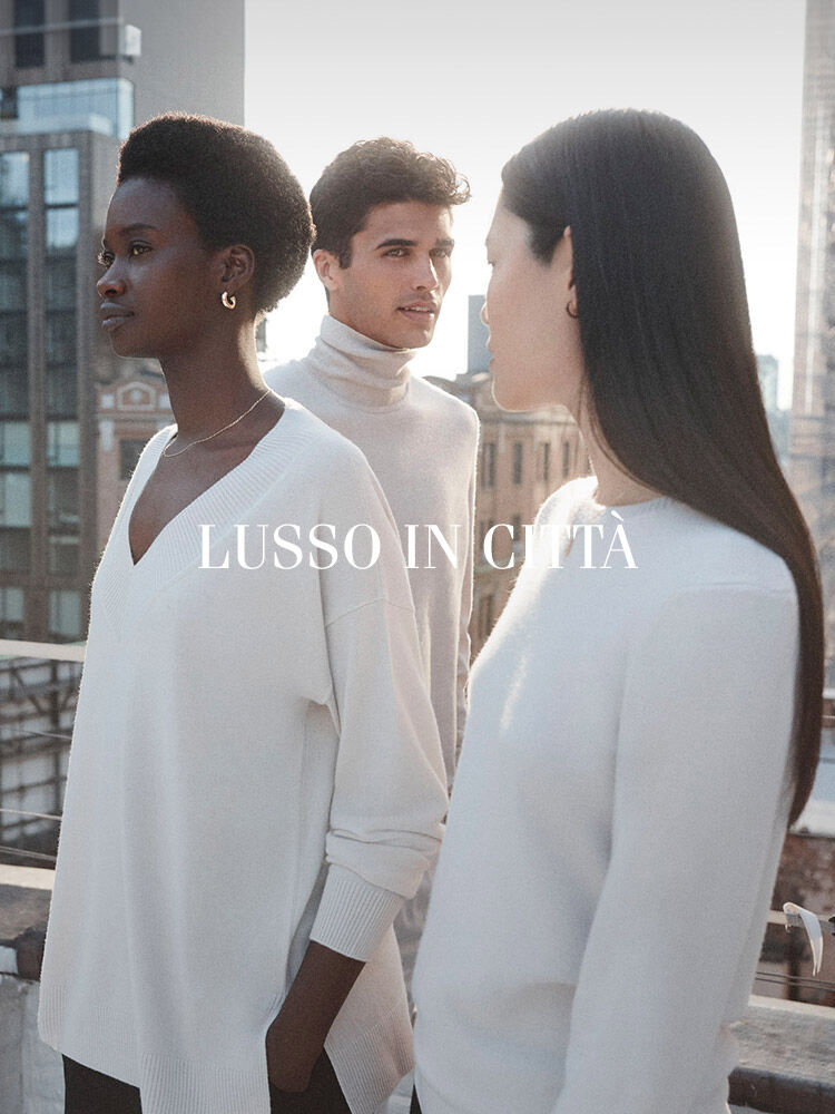 Visita il sito ufficiale Falconeri Maglieria e Abbigliamento dal design Italiano. Scopri le collezioni Donna e Uomo in Cashmere Seta e molti altri filati di qualita